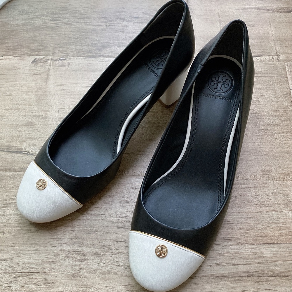 Tory Burch 🖤🤍🖤🤍 2 inches Heels size 7